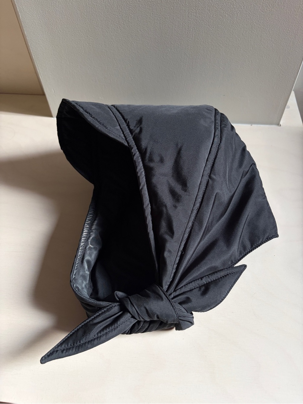Quilted Black Headscarf with Tie
